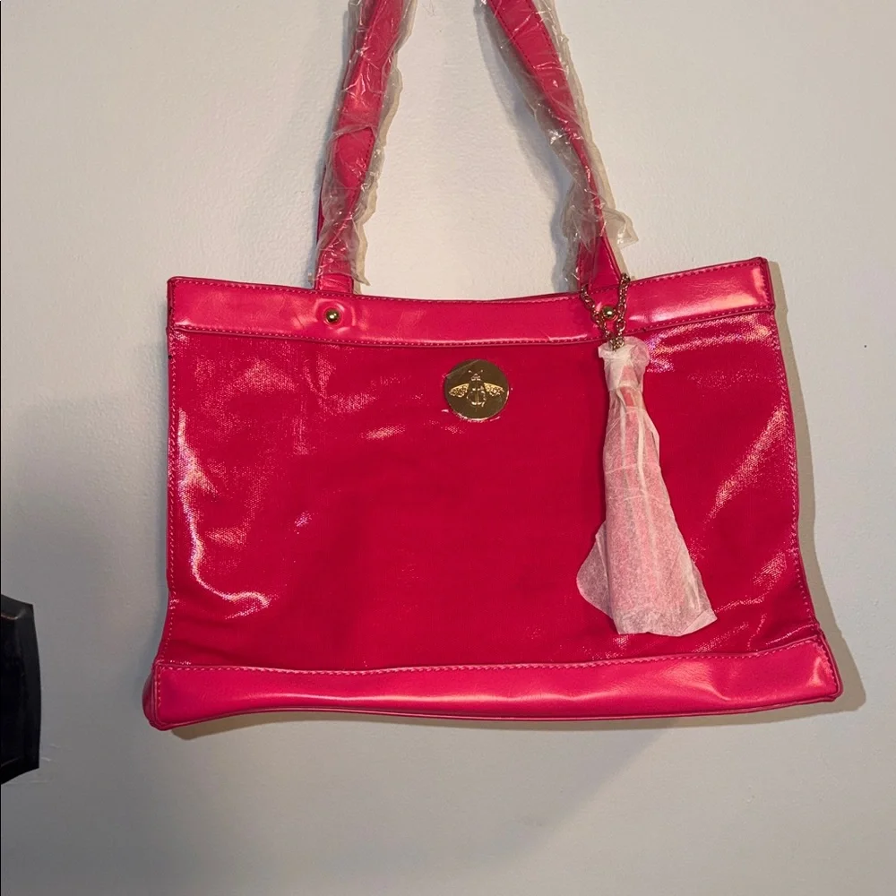 Bosom Buddy Bags NWT pink medium size Satchel handbag. Gold accents.